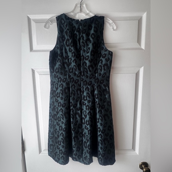 LOFT Cocktail, Wedding Guest Black and Teal Patterned Dress Sz 4 - Picture 3 of 5